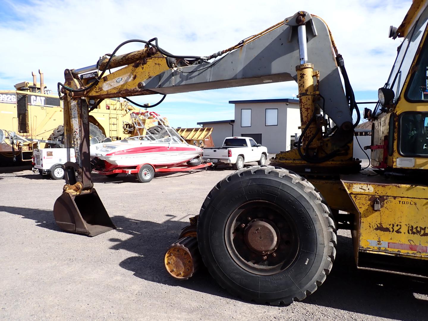 ./imagenes/INVOICE/2019/16595/EXCAVADORA FERROCARRILERA SOBRE LLANTAS SWINGMASTER_ 181 (37).JPG